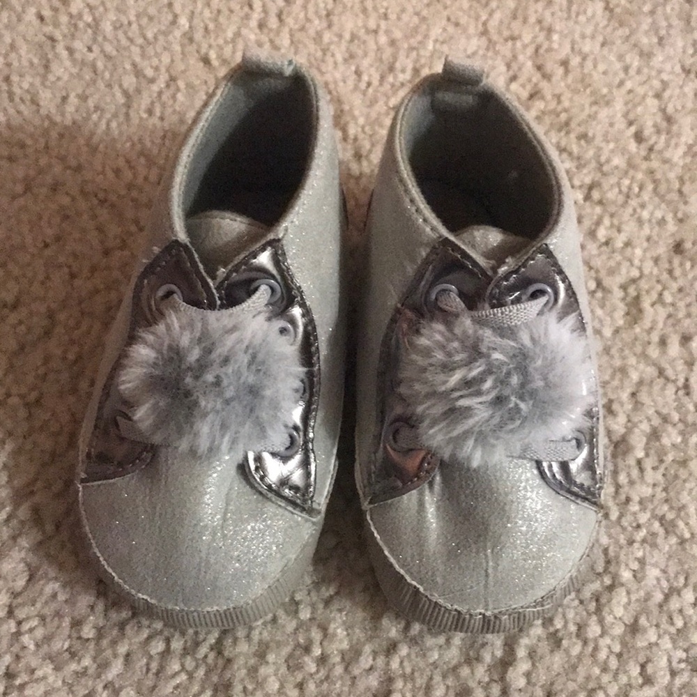 Baby PomPom Sneakers